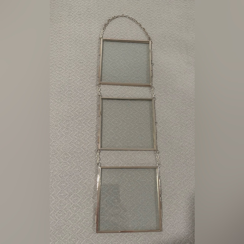 Pottery Barn Tripple Hanging Frame